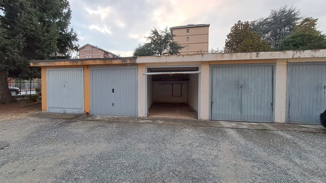 Garage/Box/Posto auto in vendita a Venaria Reale (TO)